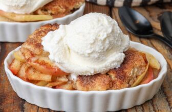 Cinnamon Apple Cobbler – Barefeet ...