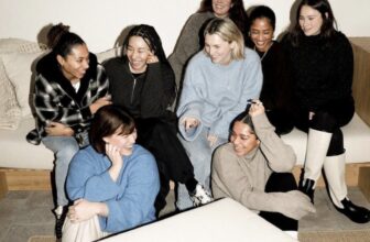 Completely happy Worldwide Ladies’s Da...